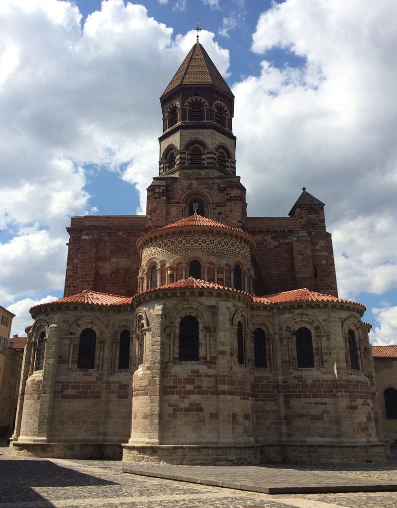 Agence Caillault ACMH – Basilique Saint-Julien de Brioude – Le chevet en 2016 après restauration complète