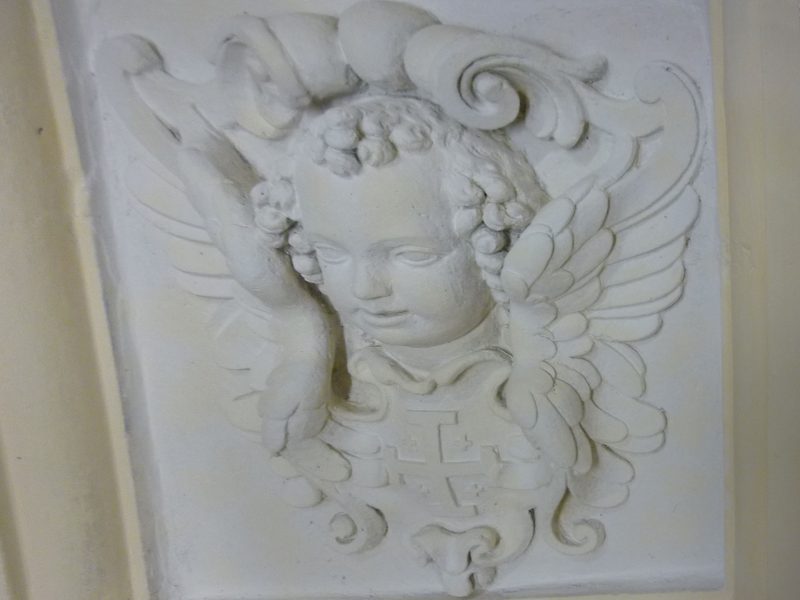 Agence Caillault ACMH – Chapelle des Cordeliers – Nancy – Panneau de plâtre après restauration