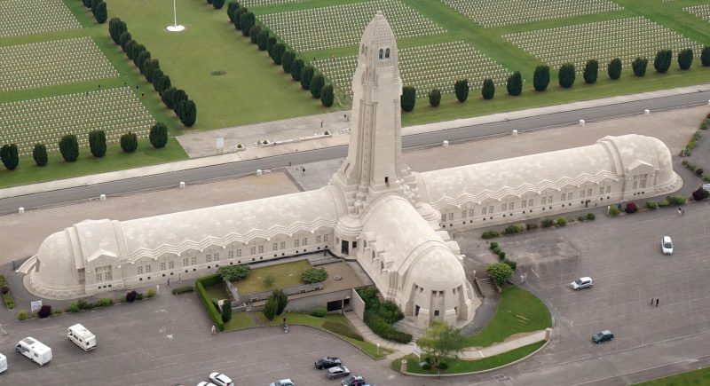 Agence Caillault ACMH – Ossuaire de Douaumont – Vue aérienne après restauration