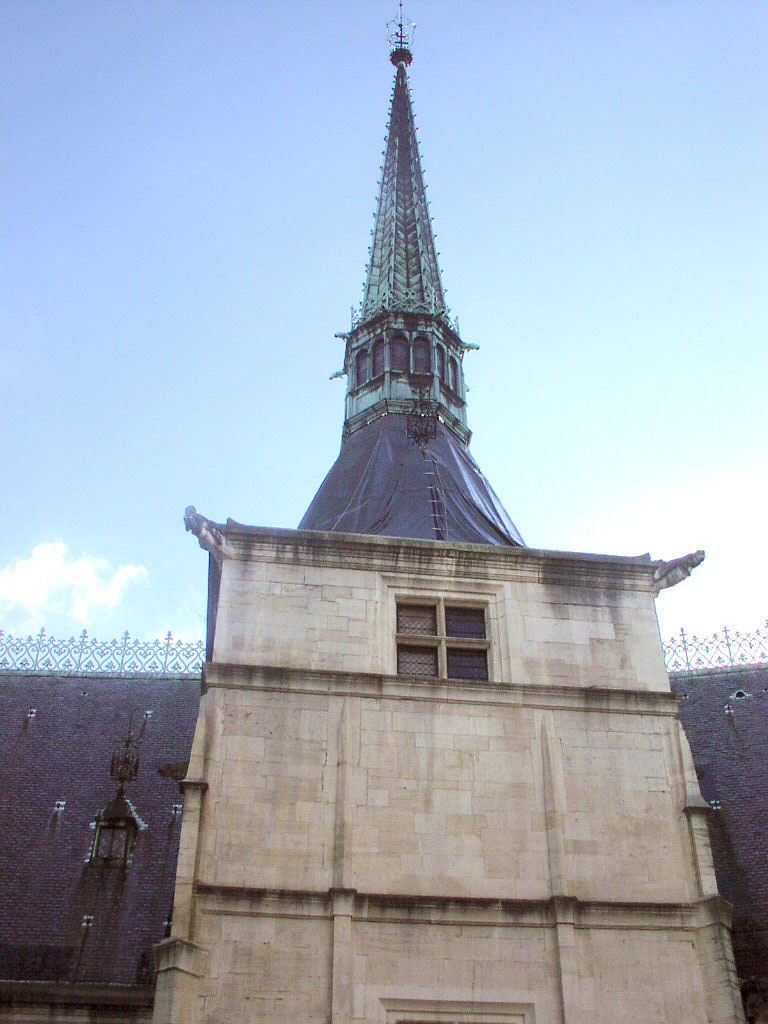 Agence Caillault ACMH -Palais ducal – Nancy – Tour de l’horloge avant restauration