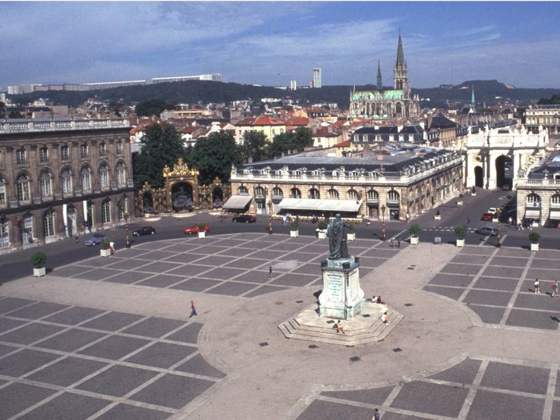 Agence Caillault ACMH – Place Stanislas – Nancy – Vue générale avant restauration