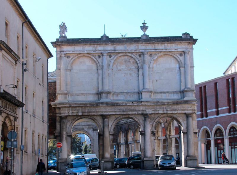Porte Saint-Nicolas-Façade Ville, état avant travaux (2)